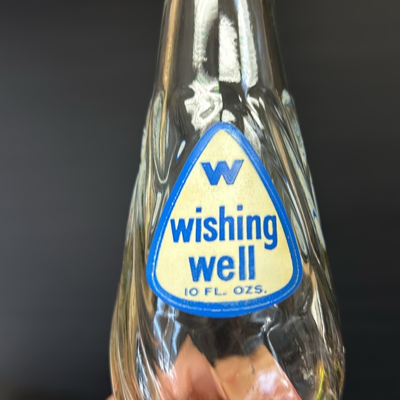 Retro WISHING WELL  10oz clear swirl pop bottle - Picture 4 of 6